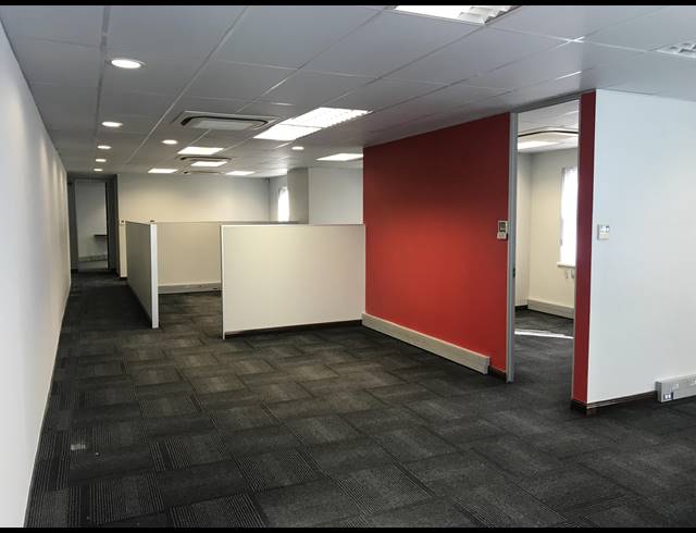 182M² OFFICE TO LET IN TYGER VALLEY